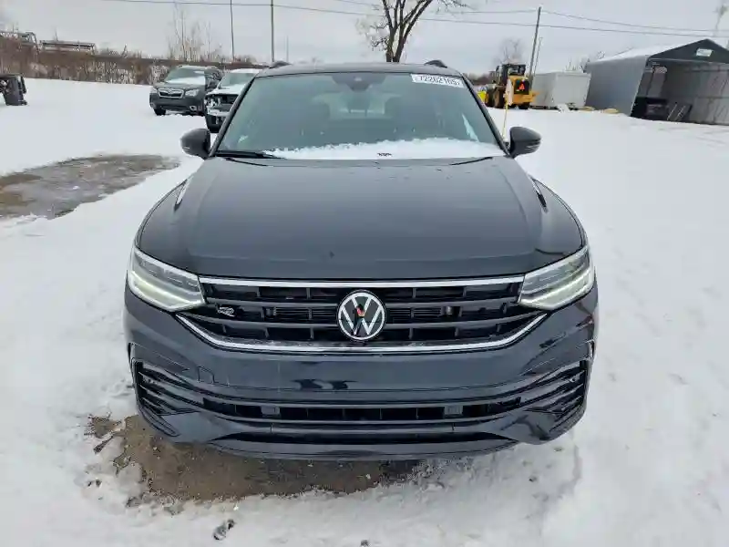 3VV8B7AX4PM142183 2023 VOLKSWAGEN TIGUAN-4