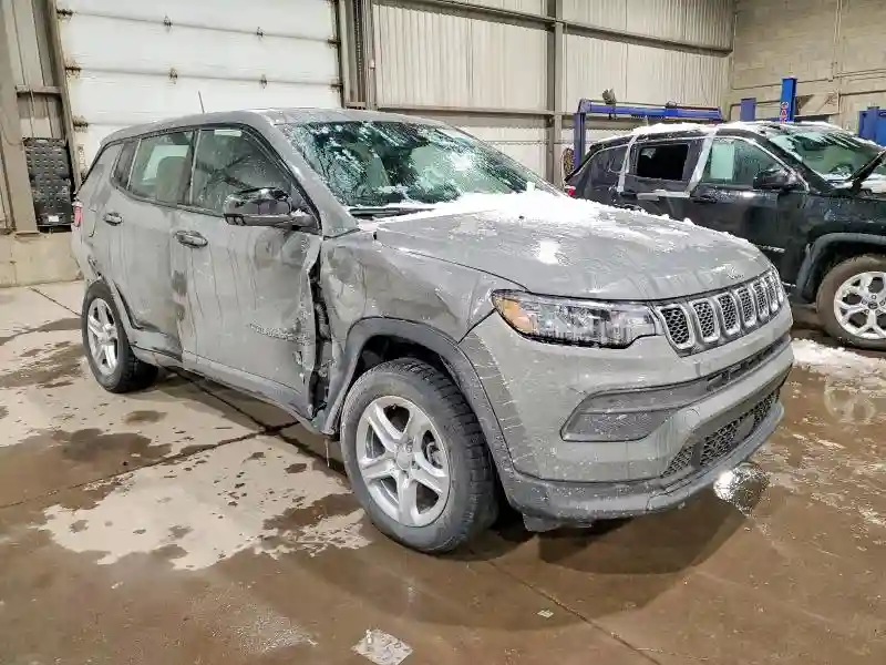 3C4NJDAN2RT585572 2024 JEEP COMPASS-3