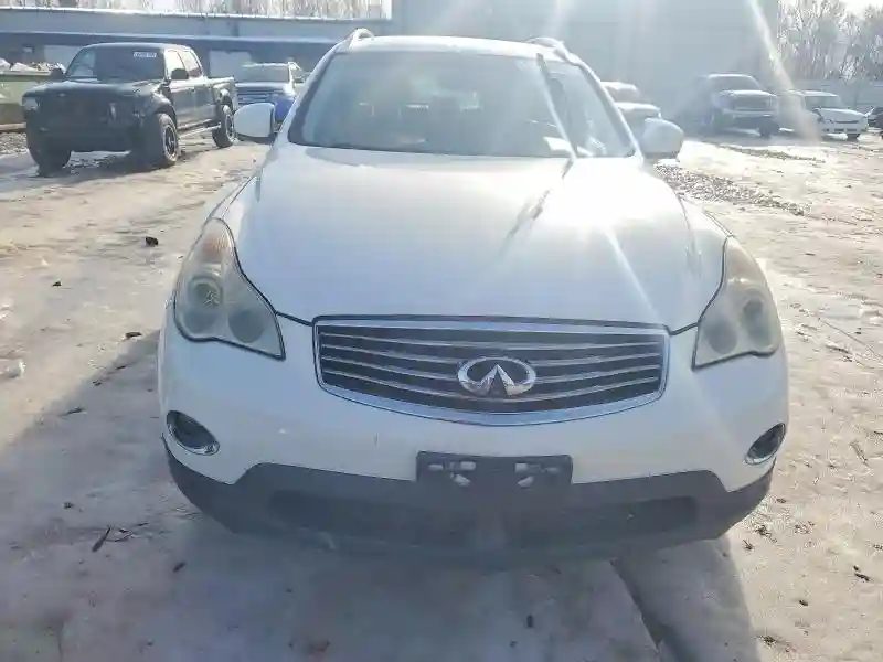 JN1AJ0HR9BM852575 2011 INFINITI EX35-4