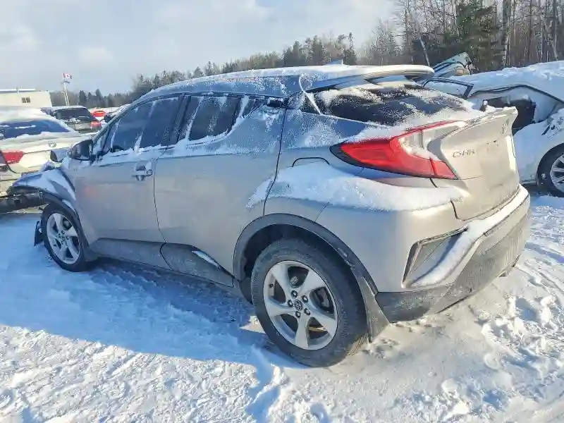 NMTKHMBX6JR001797 2018 TOYOTA C-HR-1