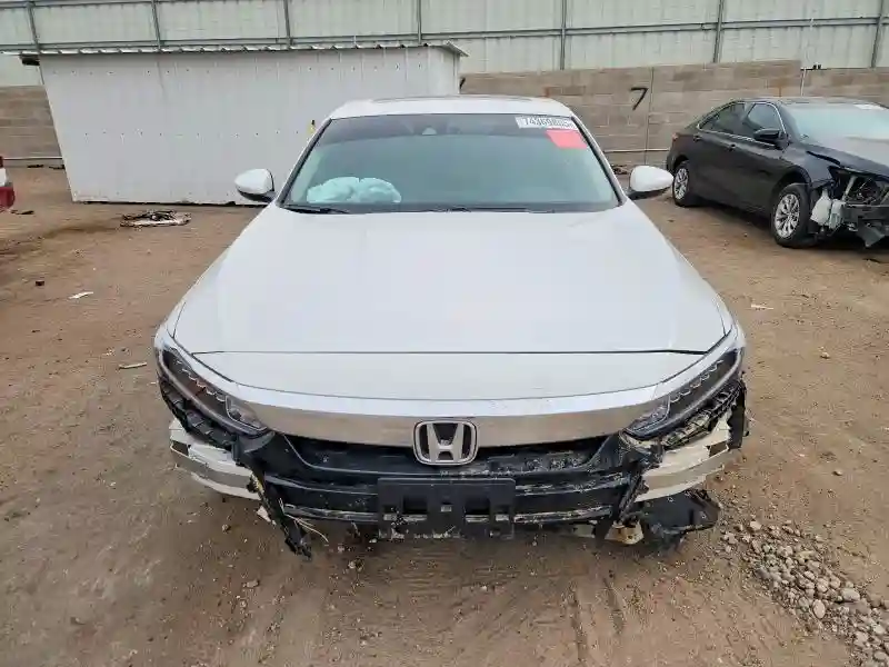 1HGCV1F43JA143262 2018 HONDA ACCORD-4