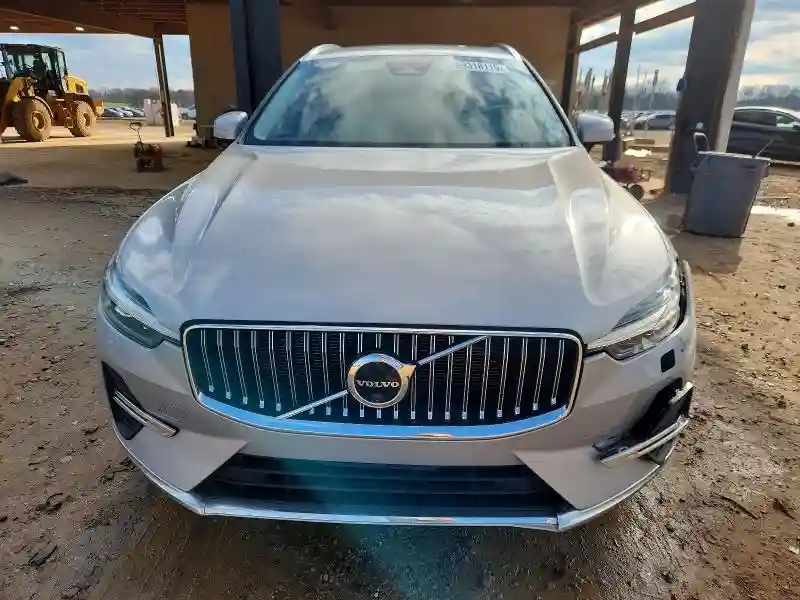 YV4L12DN3P1319549 2023 VOLVO XC60 PLUS-4