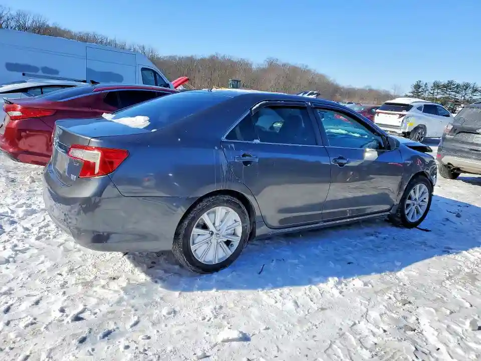 4T1BD1FK6DU088493 2013 TOYOTA CAMRY-2