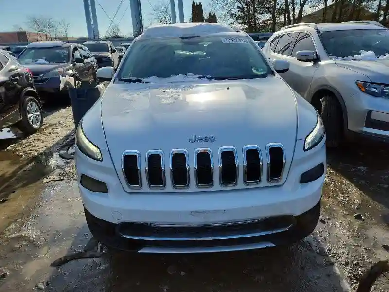 1C4PJMCB0FW636083 2015 JEEP GRAND CHEROKEE-4