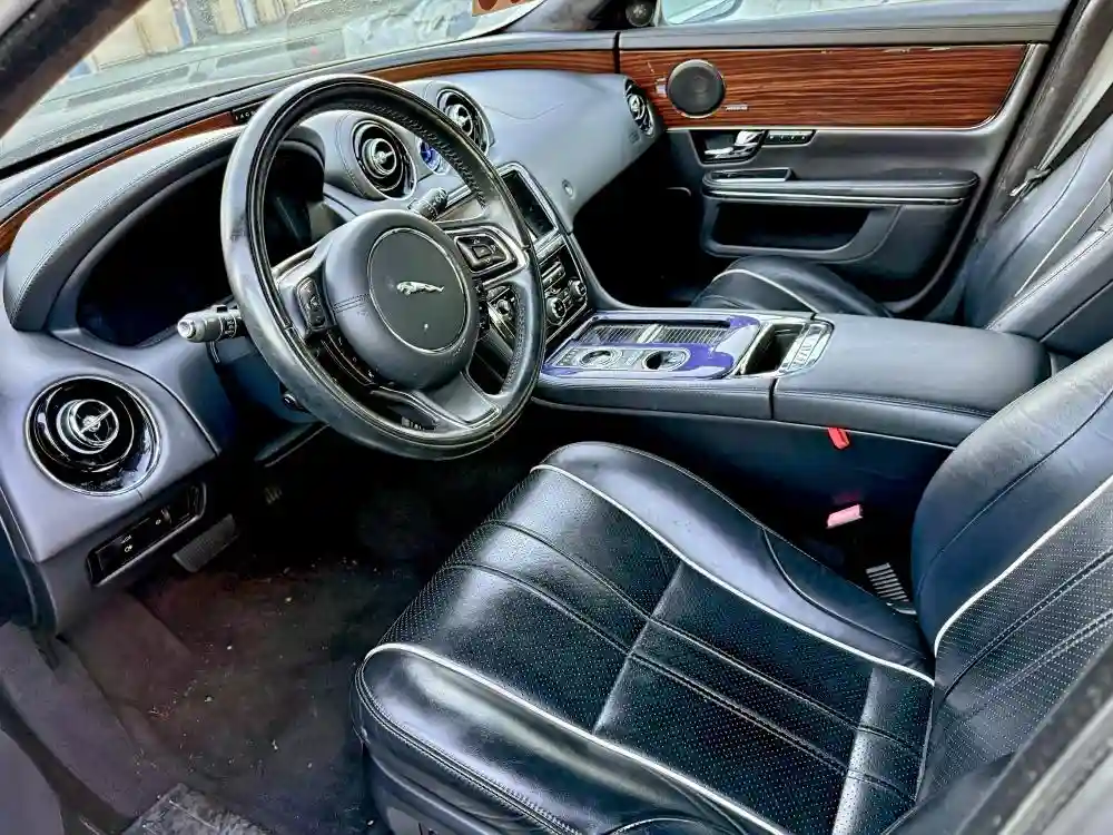 SAJWA2GB2DLV42961 2013 JAGUAR XJ-4
