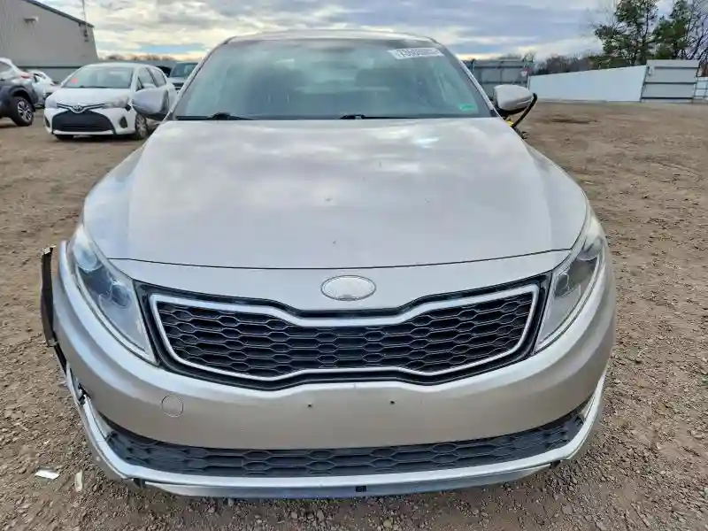 KNAGM4AD9C5036432 2012 KIA OPTIMA-4