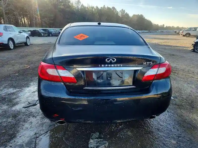 JN1BY1AP2BM326531 2011 INFINITI M37-5