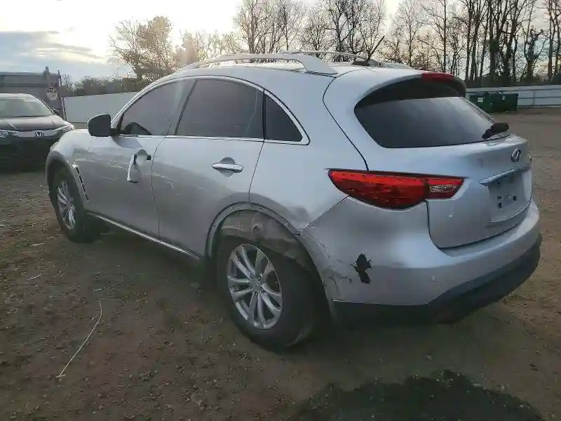 JN8AS1MW4AM852823 2010 INFINITI FX35-1