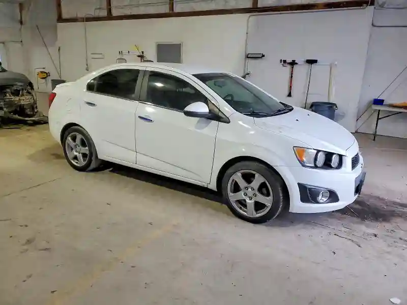 1G1JE5SB7F4204743 2015 CHEVROLET SONIC-3
