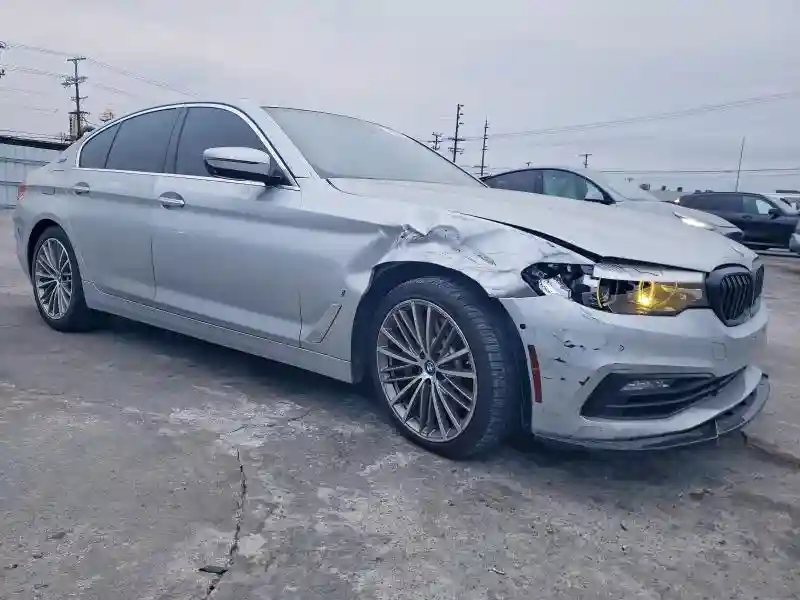 WBAJA9C51JB033458 2018 BMW 5 SERIES-3