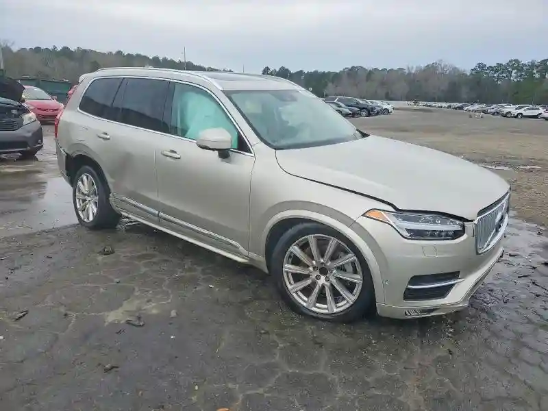 YV4A22PL1H1139373 2017 VOLVO XC90-3