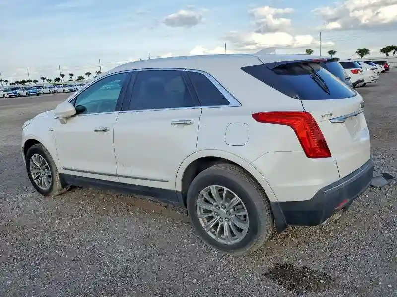 1GYKNCRS6KZ103383 2019 CADILLAC XT5-1
