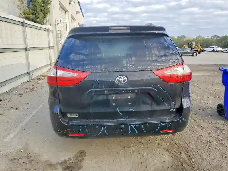 5TDYZ3DC4HS892602 2017 TOYOTA SIENNA-5
