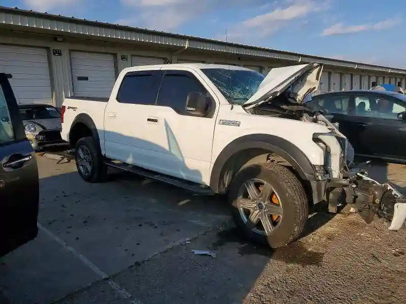 1FTEW1E54JFA70744 2018 FORD F-150-3