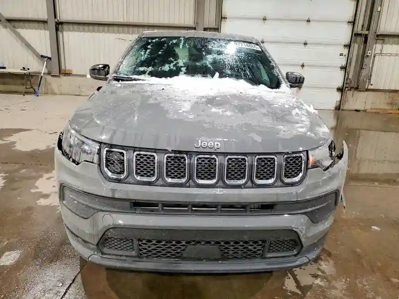 3C4NJDAN2RT585572 2024 JEEP COMPASS-4
