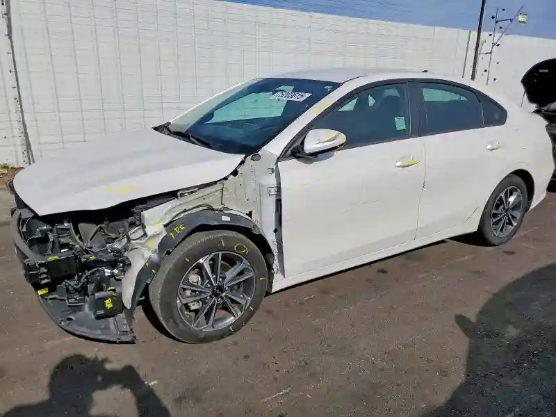 3KPF24AD0PE666936 2023 KIA FORTE LXS-0