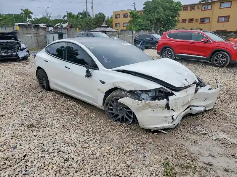 5YJ3E1EA9RF745463 2024 TESLA MODEL 3-3