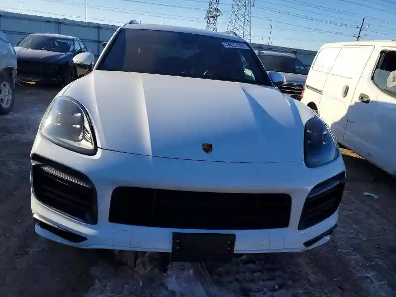 WP1AG2AY7MDA33560 2021 PORSCHE CAYENNE-4