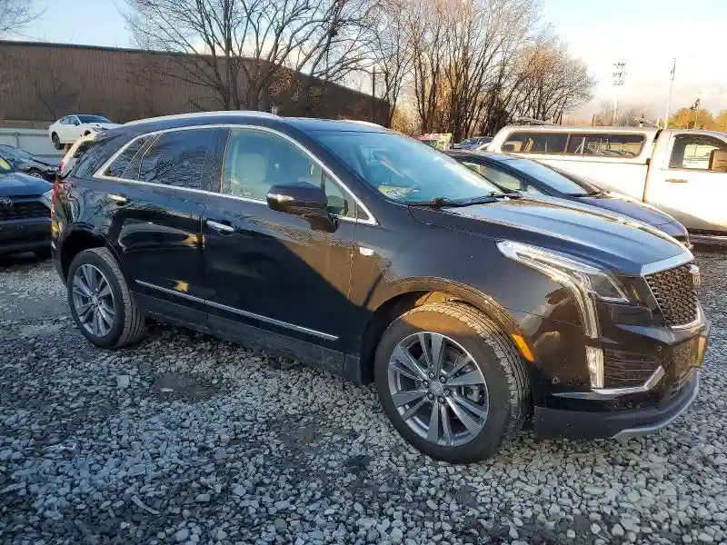 1GYKNDR44RZ752424 2024 CADILLAC XT5-3