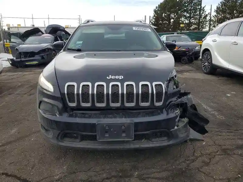 1C4PJMCS6GW240354 2016 JEEP GRAND CHEROKEE-4