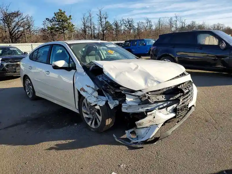 4S3BWAN61R3013832 2024 SUBARU LEGACY-3