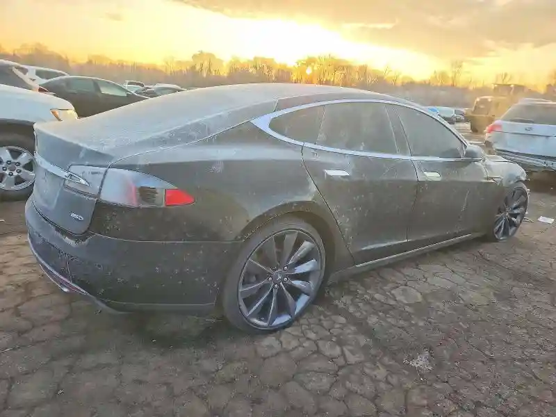 5YJSA1E28FF109905 2015 TESLA MODEL S-2