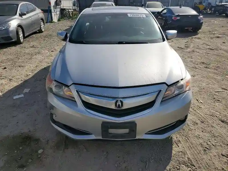 19VDE3F72DE302324 2013 ACURA ILX-4
