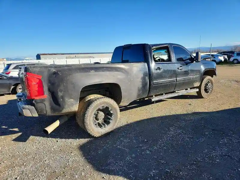 1GT426C84BF157028 2011 GMC SIERRA-2