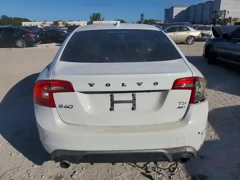 YV140MTL6H2439096 2017 VOLVO S60-5