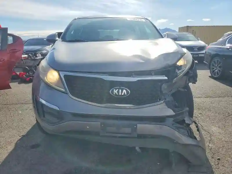 KNDPBCAC4G7866126 2016 KIA SPORTAGE-4