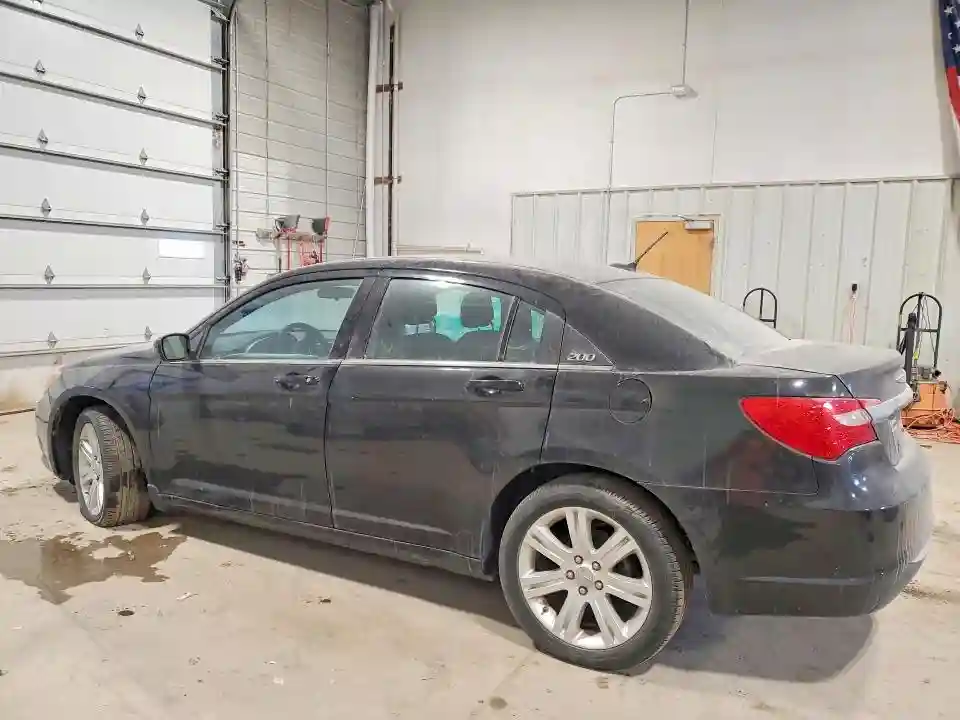1C3BC1FB5BN612199 2011 CHRYSLER 200-1