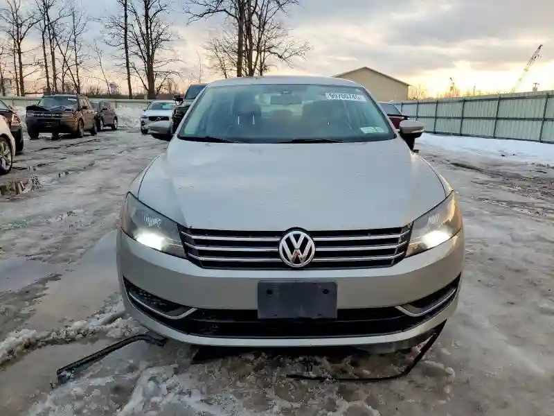 1VWBP7A30DC124244 2013 VOLKSWAGEN PASSAT-4
