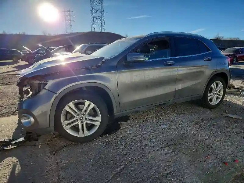 WDCTG4GB4JJ500482 2018 MERCEDES-BENZ GLA-CLASS-0