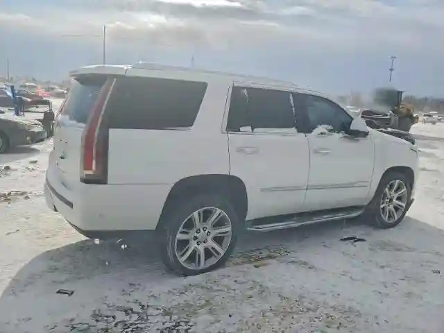 1GYS4BKJ9HR158157 2017 CADILLAC ESCALADE-2