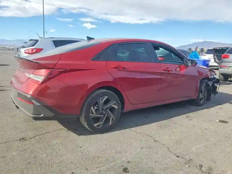 KMHLM4DG9SU930423 2025 HYUNDAI ELANTRA-4