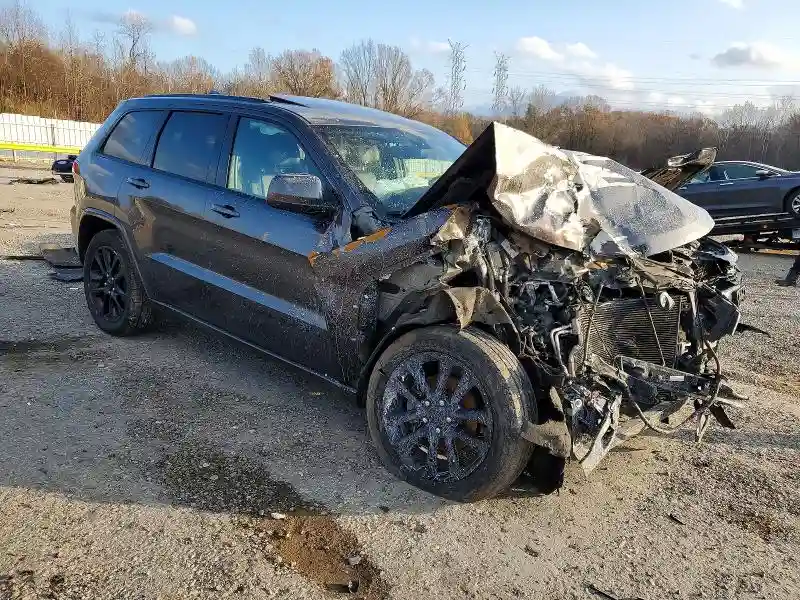 1C4RJEAG4KC630764 2019 JEEP GRAND CHEROKEE-3