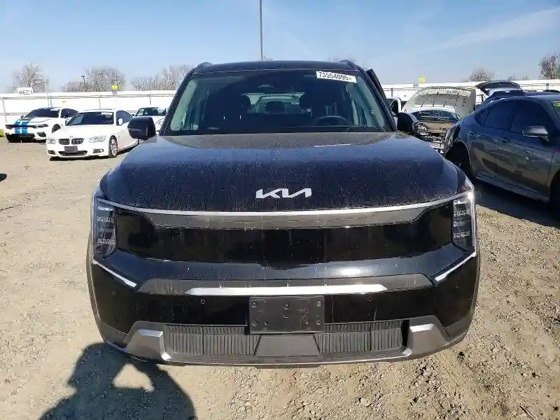 KNDAFFS50R6023285 2024 KIA EV9 WIND-4