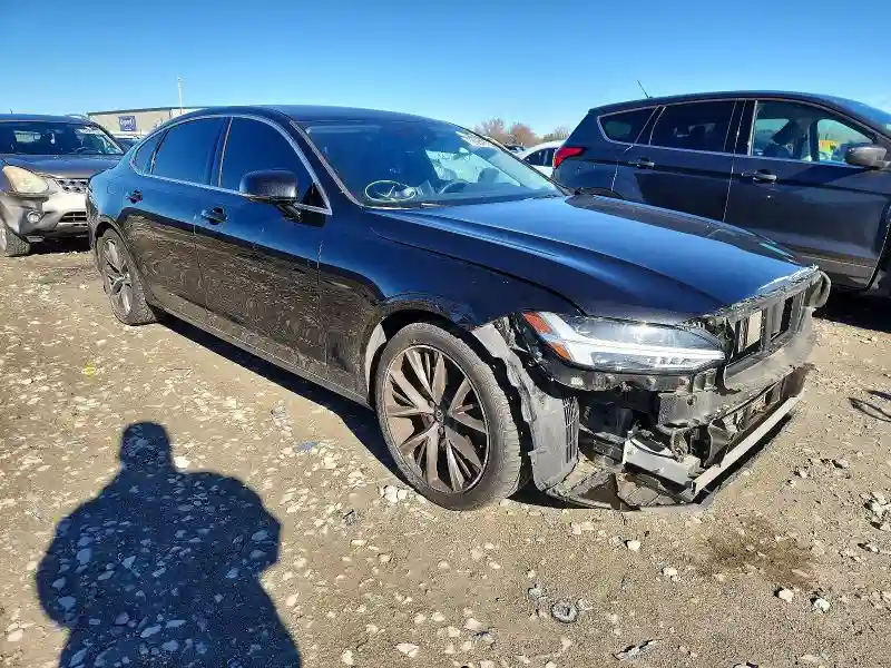 LVY992MK9JP032354 2018 VOLVO S90-3