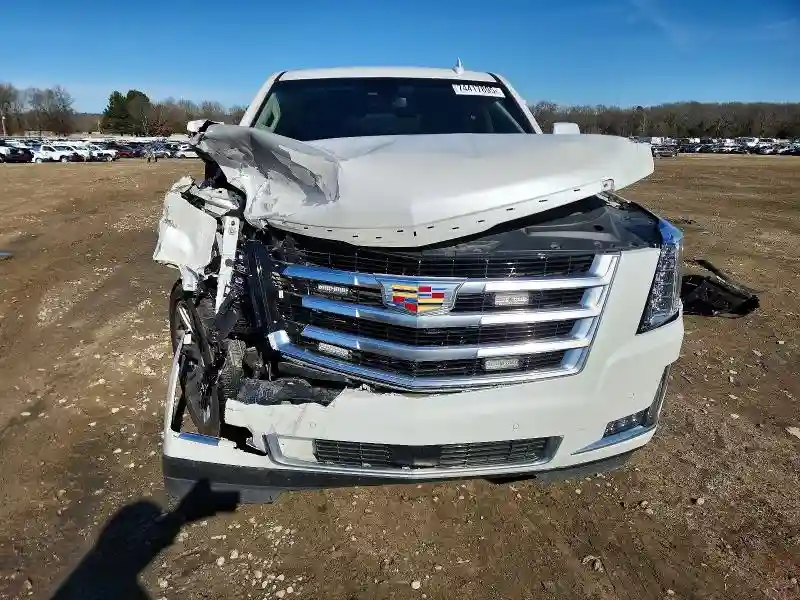 1GYS3JKJ4HR235899 2017 CADILLAC ESCALADE-4
