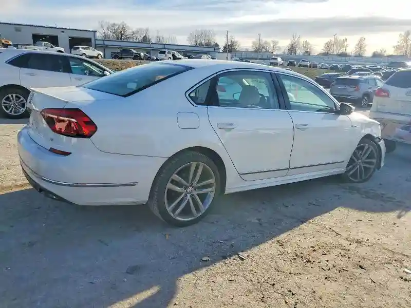 1VWDT7A34HC086284 2017 VOLKSWAGEN PASSAT-2