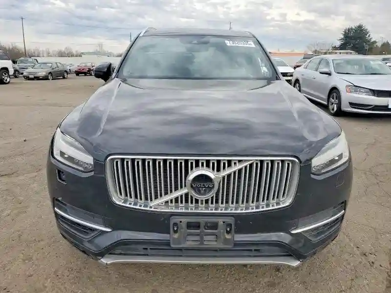 YV4BC0ZX4H1130799 2017 VOLVO XC90-4