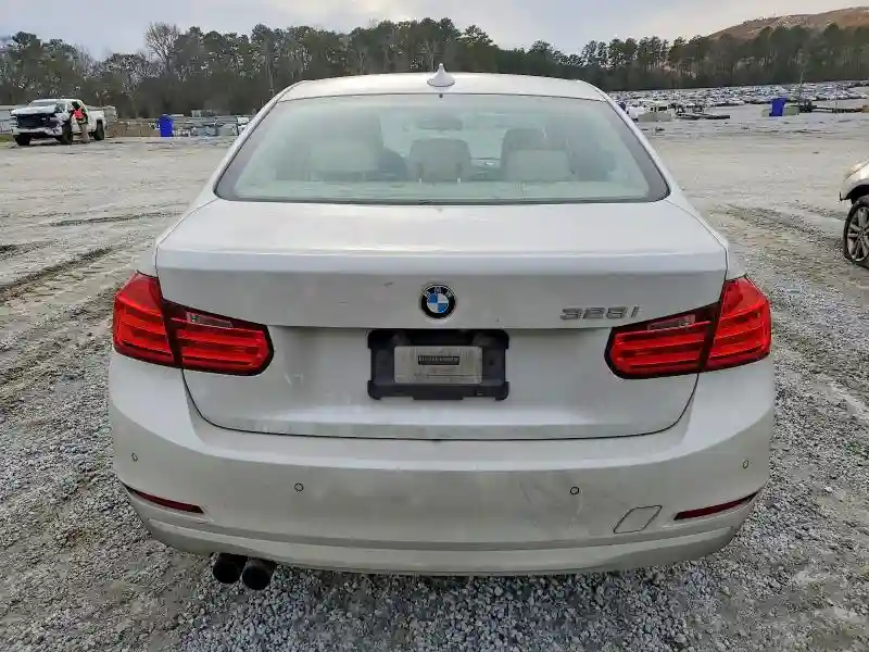 WBA3A5G52ENP33263 2014 BMW 3 SERIES-5