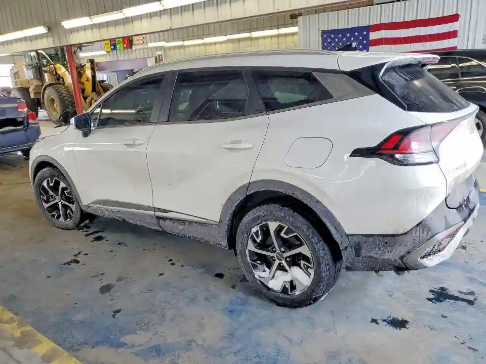 KNDPVCAGXP7111458 2023 KIA SPORTAGE-1