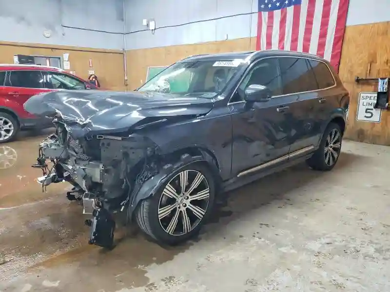 YV4A221L4N1852563 2022 VOLVO XC90-0