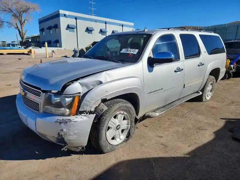 1GNSKJE31BR125493 2011 CHEVROLET SUBURBAN-0