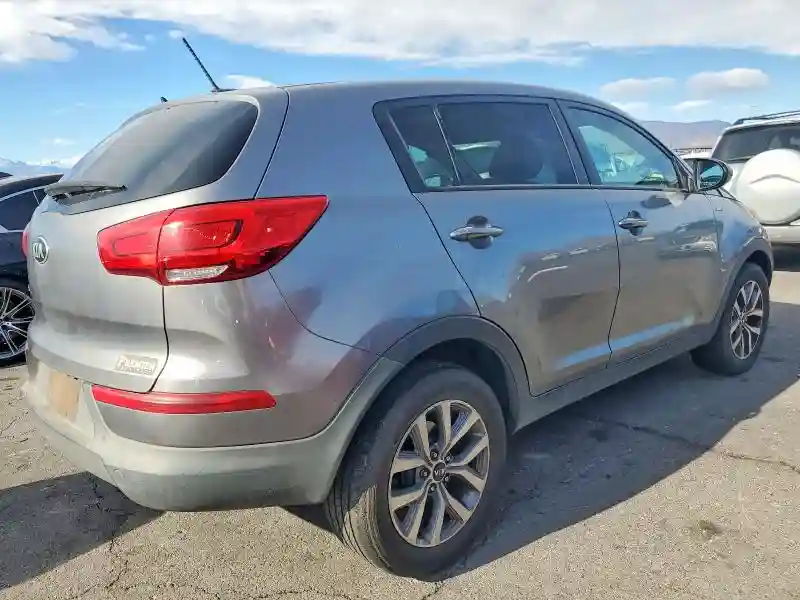KNDPBCAC4G7866126 2016 KIA SPORTAGE-2