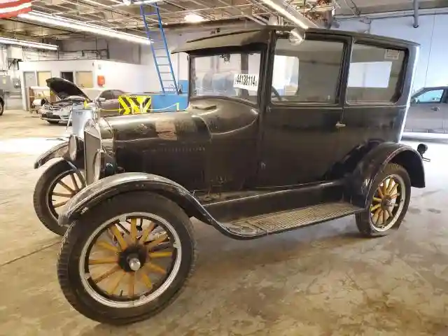 12418191 1926 FORD MODEL-T-0