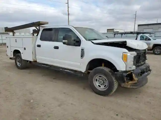 1FT7W2BT2HED35291 2017 FORD F250-3