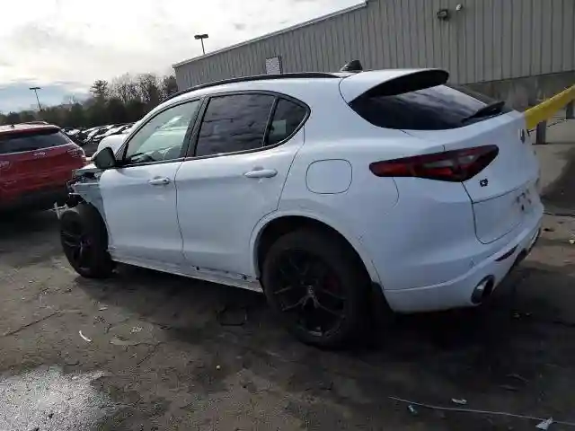 ZASPAKBN6M7D14370 2021 ALFA ROMEO STELVIO-1