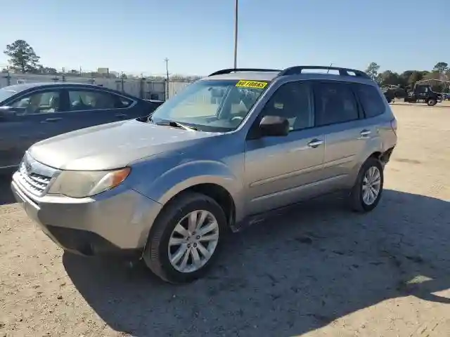 JF2SHAEC6BH753757 2011 SUBARU FORESTER-0